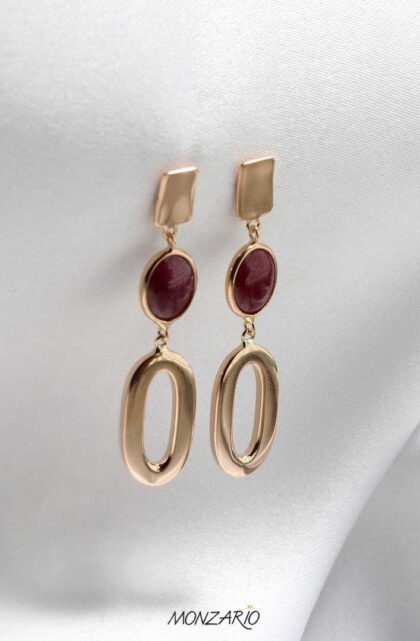 Rosé gouden oorsieraden met rood korund